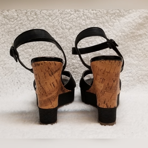 ‼‼SOLD‼‼Call it Spring Cross Wedge - Picture 5 of 7